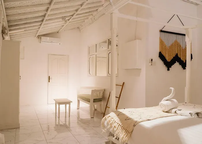 Villa, Pool, 2 Min To Double Six * Seminyak