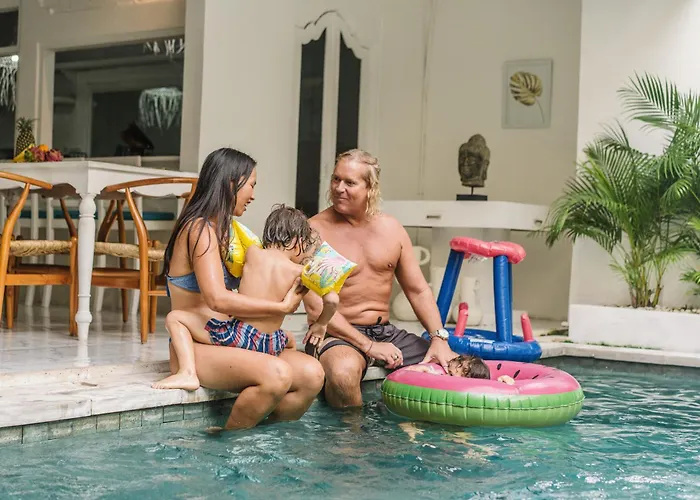 Villa, Pool, 2 Min To Double Six Villa